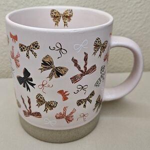 Bow Patterned Ceramic Mug NEW